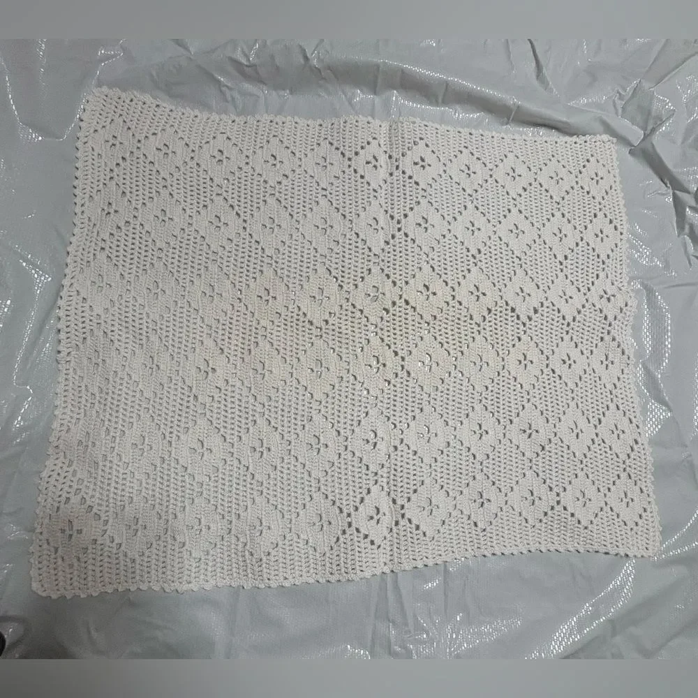 Elegant Crochet Lace Placemats, tray mats, doilies, table mats, set of 4,